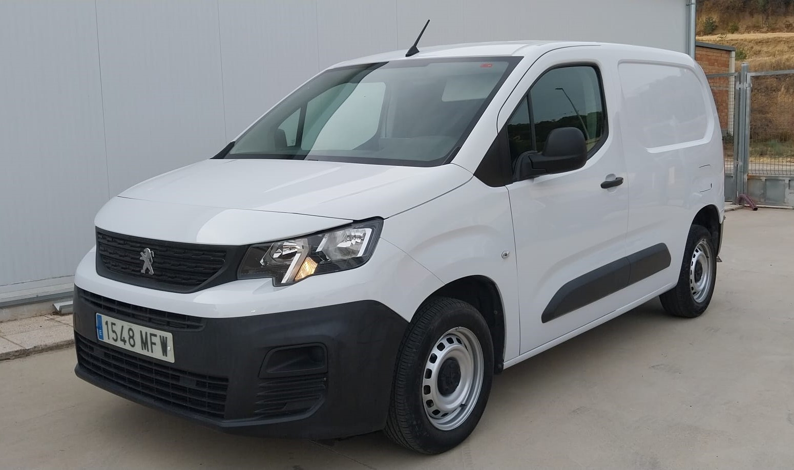 Peugeot Partner Furgon 600 kg 100cv (1548MFW)